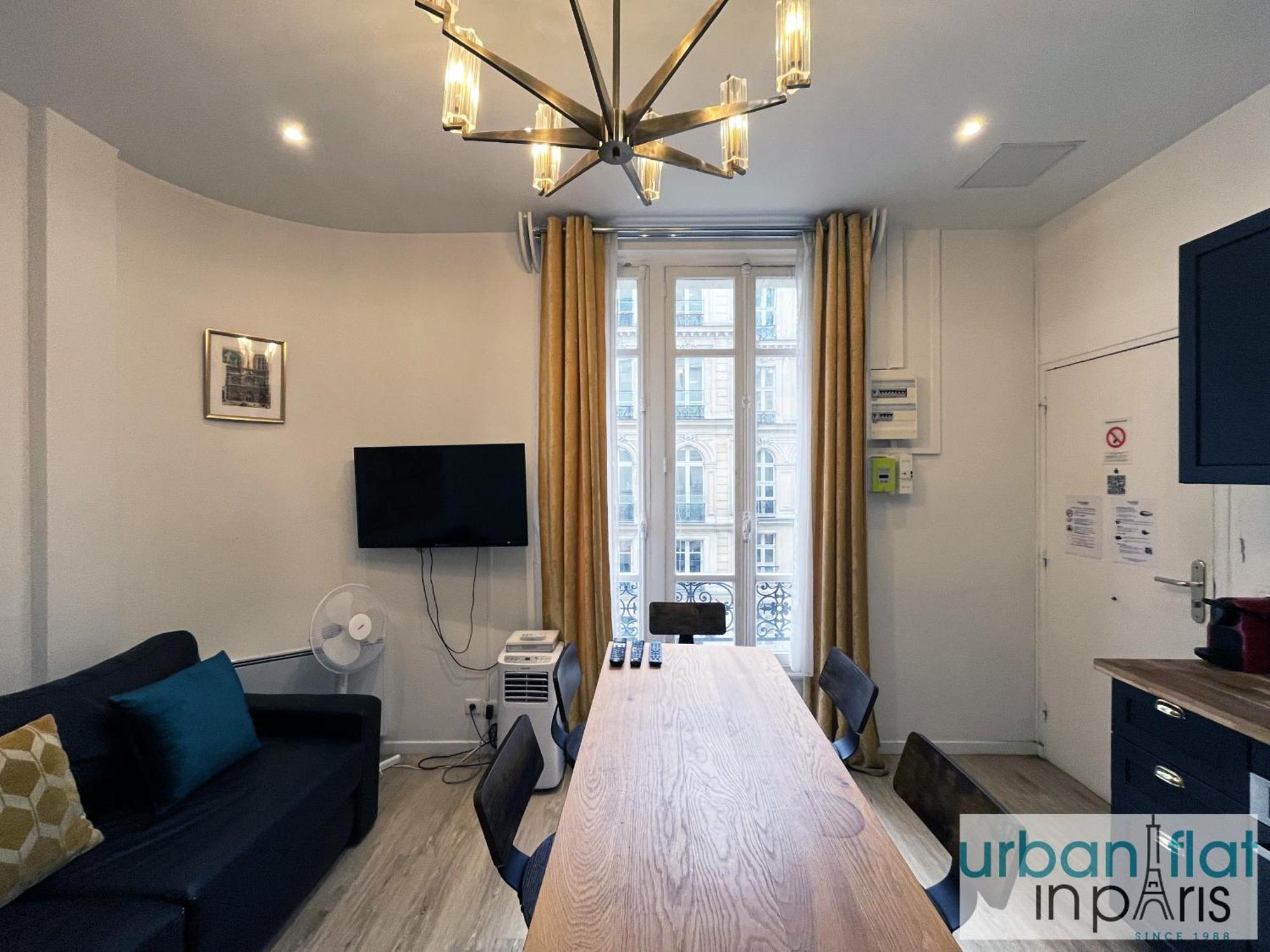 90 - Karl Lagerfeld Lafayette Appartement Parijs Buitenkant foto